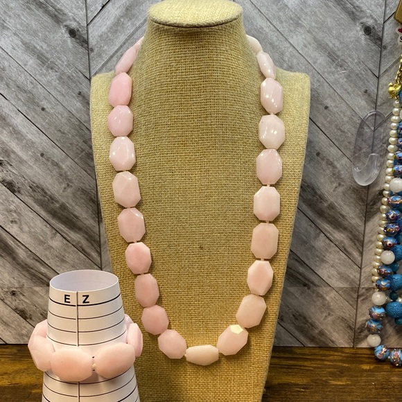 Aprilsplace Jewelry - Pink Faceted Jade 24 inch hand knotted necklace set bracelet 6in